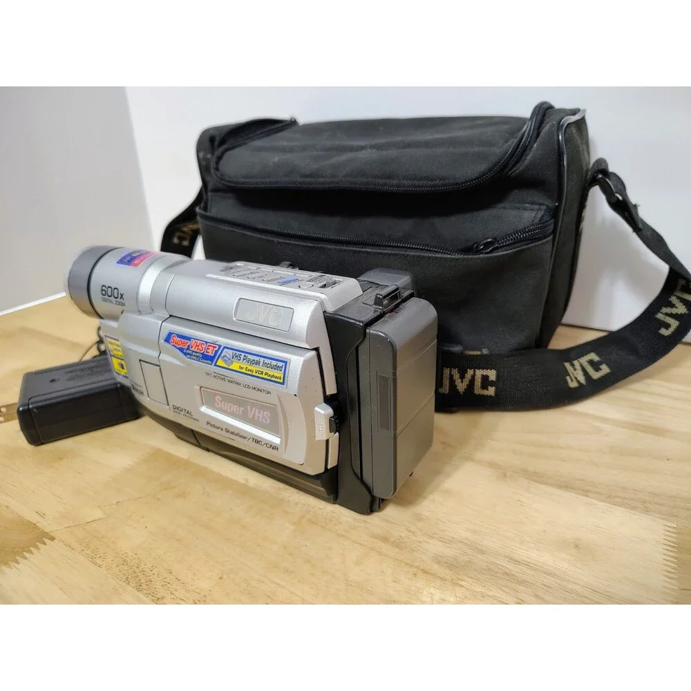 JVC Super VHS Camcorder Model GR-SXM540U 600x Digital Zoom s VHs C Non Working